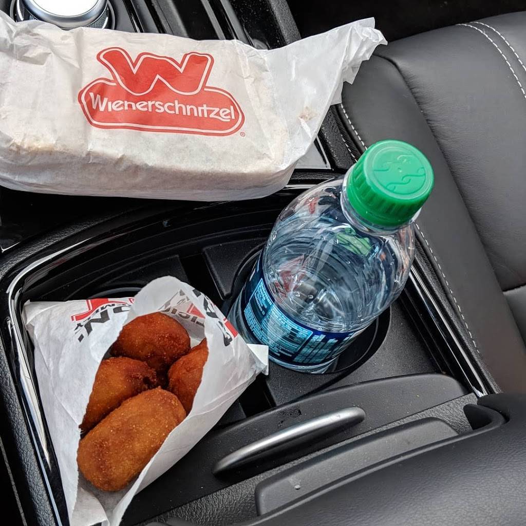 Wienerschnitzel | restaurant | 13317 Whittier Blvd, Whittier, CA 90601, USA | 5626985559 OR +1 562-698-5559