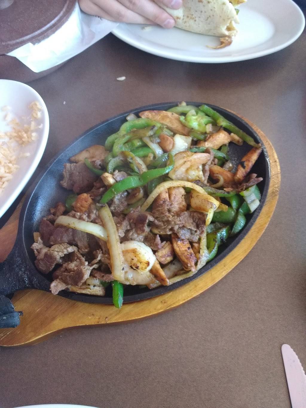 La Carreta Rosa | restaurant | 622 S Main St, Council Bluffs, IA 51503, USA | 7123090004 OR +1 712-309-0004