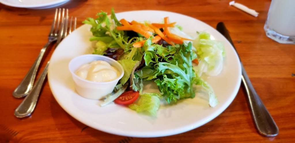 Capuanos | restaurant | 67 Church St, Flemington, NJ 08822, USA | 9087822276 OR +1 908-782-2276