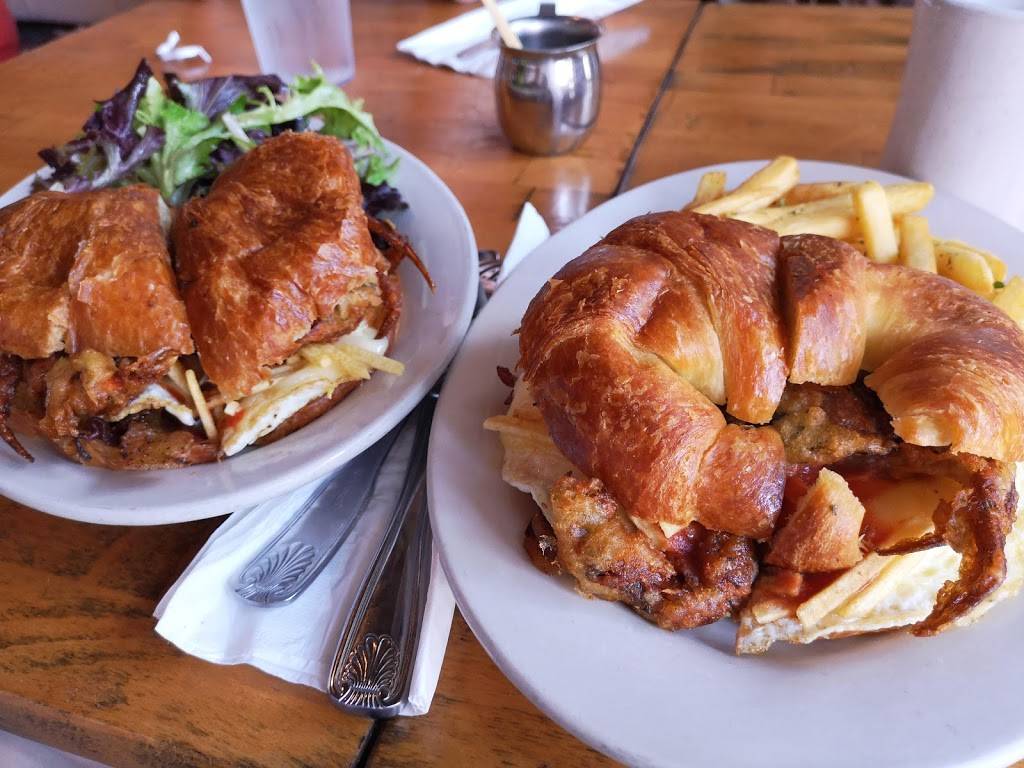 Joshs Deli | restaurant | 9517 Harding Ave, Surfside, FL 33154, USA | 3053978494 OR +1 305-397-8494