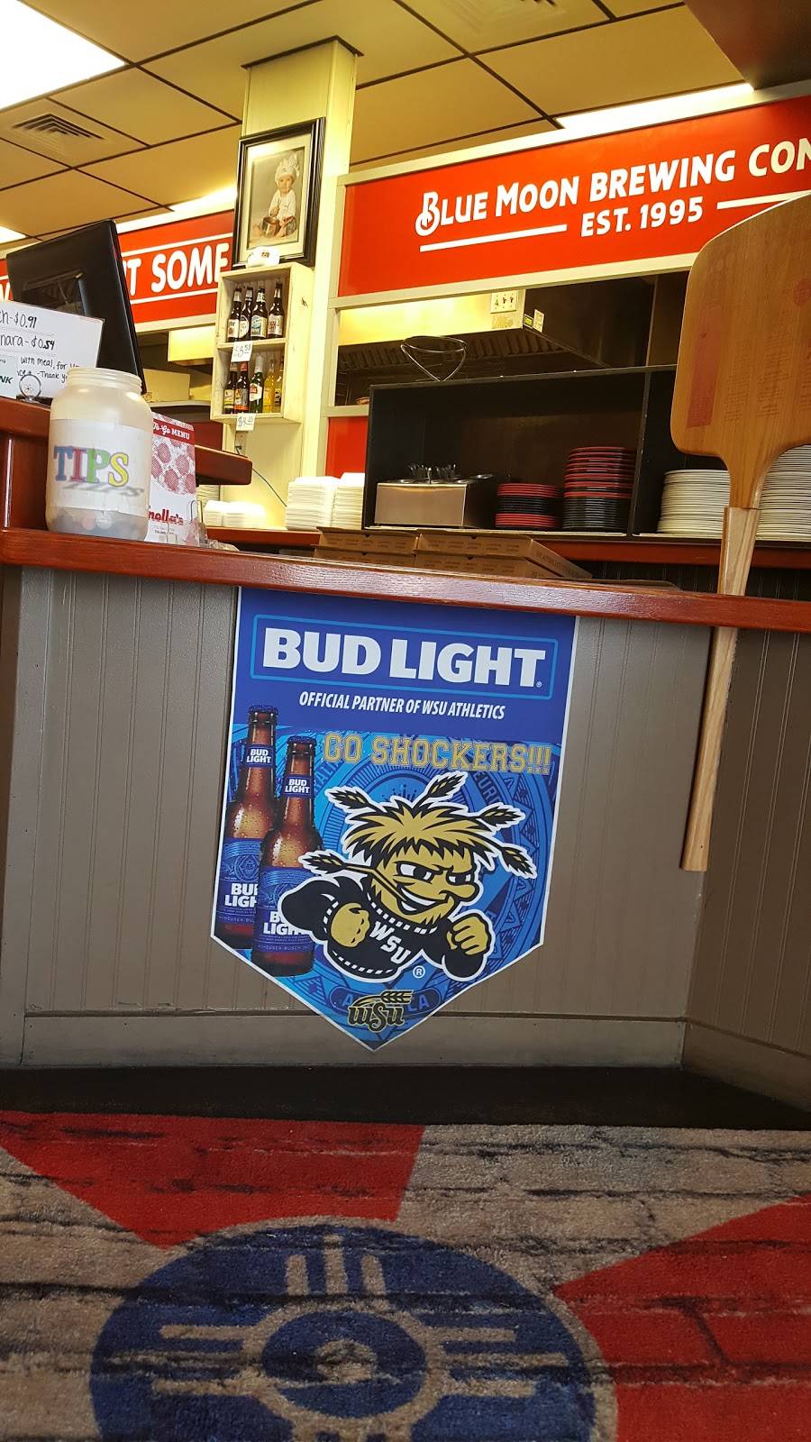 Knollas Pizza | East | restaurant | 7732 Central Ave #123, Wichita, KS 67206, USA | 3164404540 OR +1 316-440-4540