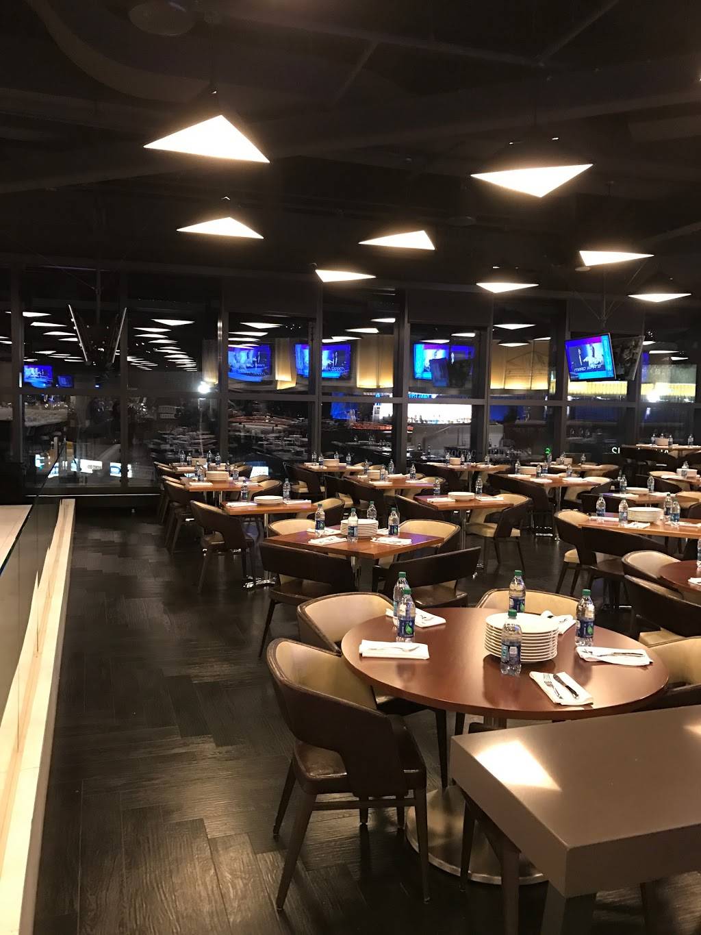 40/40 Club | restaurant | 620 Atlantic Ave, Brooklyn, NY 11217, USA | 9176186340 OR +1 917-618-6340