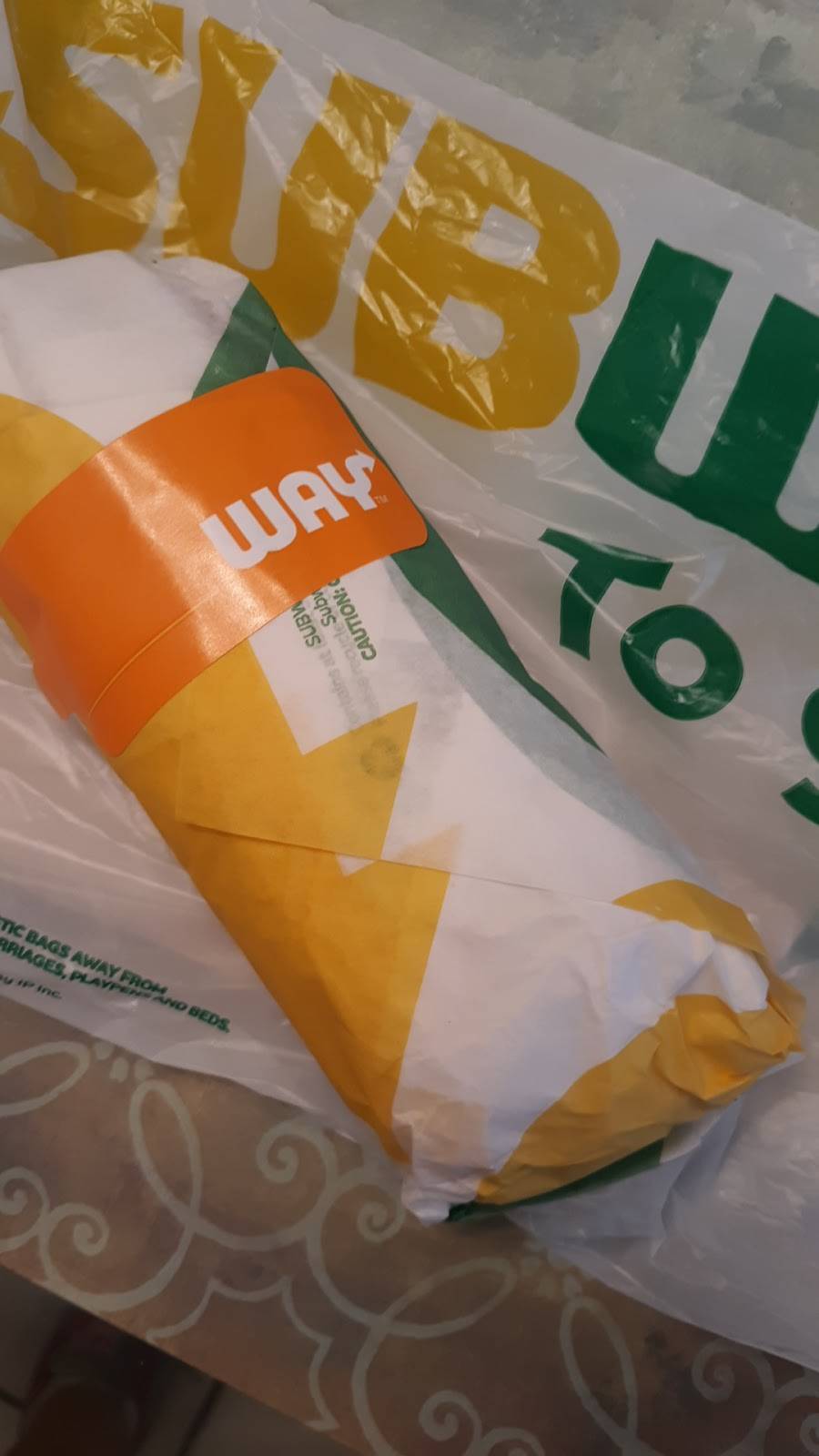 Subway | meal takeaway | 321 US-90, Waveland, MS 39576, USA | 2284665810 OR +1 228-466-5810