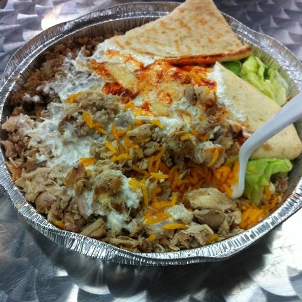 The Halal Guys | restaurant | 2670 Avenir Pl, Vienna, VA 22180, USA | 7035600496 OR +1 703-560-0496