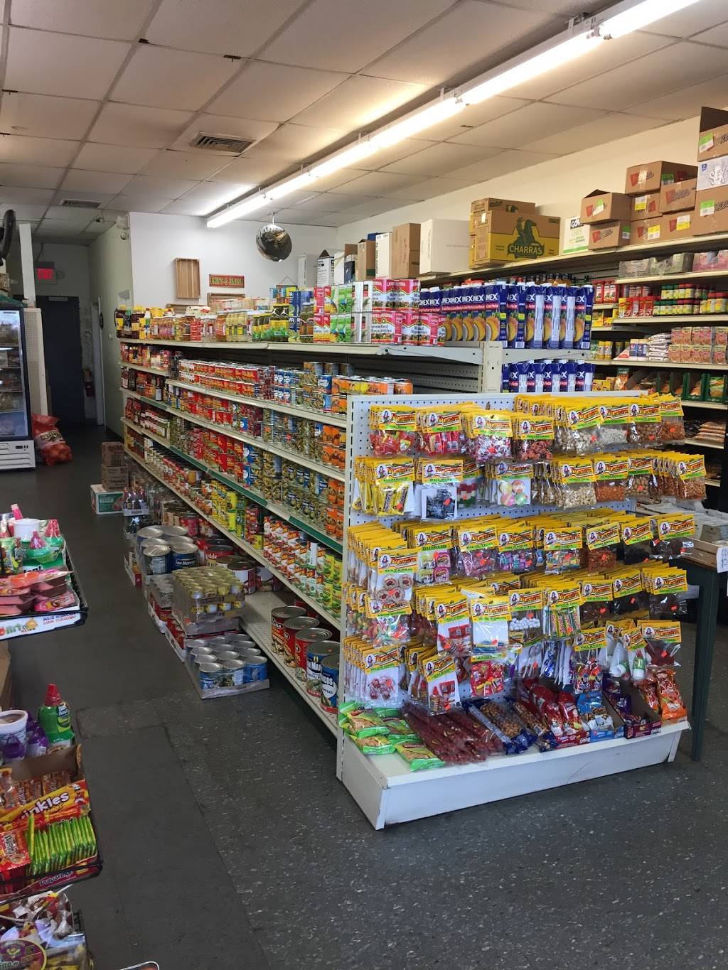 Tienda Mexicana | restaurant | 31642 John R Rd, Madison Heights, MI 48071, USA | 2485891607 OR +1 248-589-1607