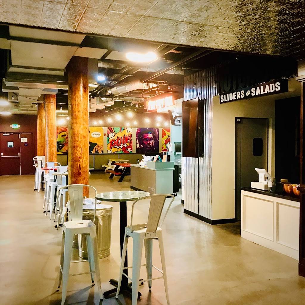 Windmill Food Hall | restaurant | 890 Palomar Airport Rd, Carlsbad, CA 92011, USA | 7602149127 OR +1 760-214-9127