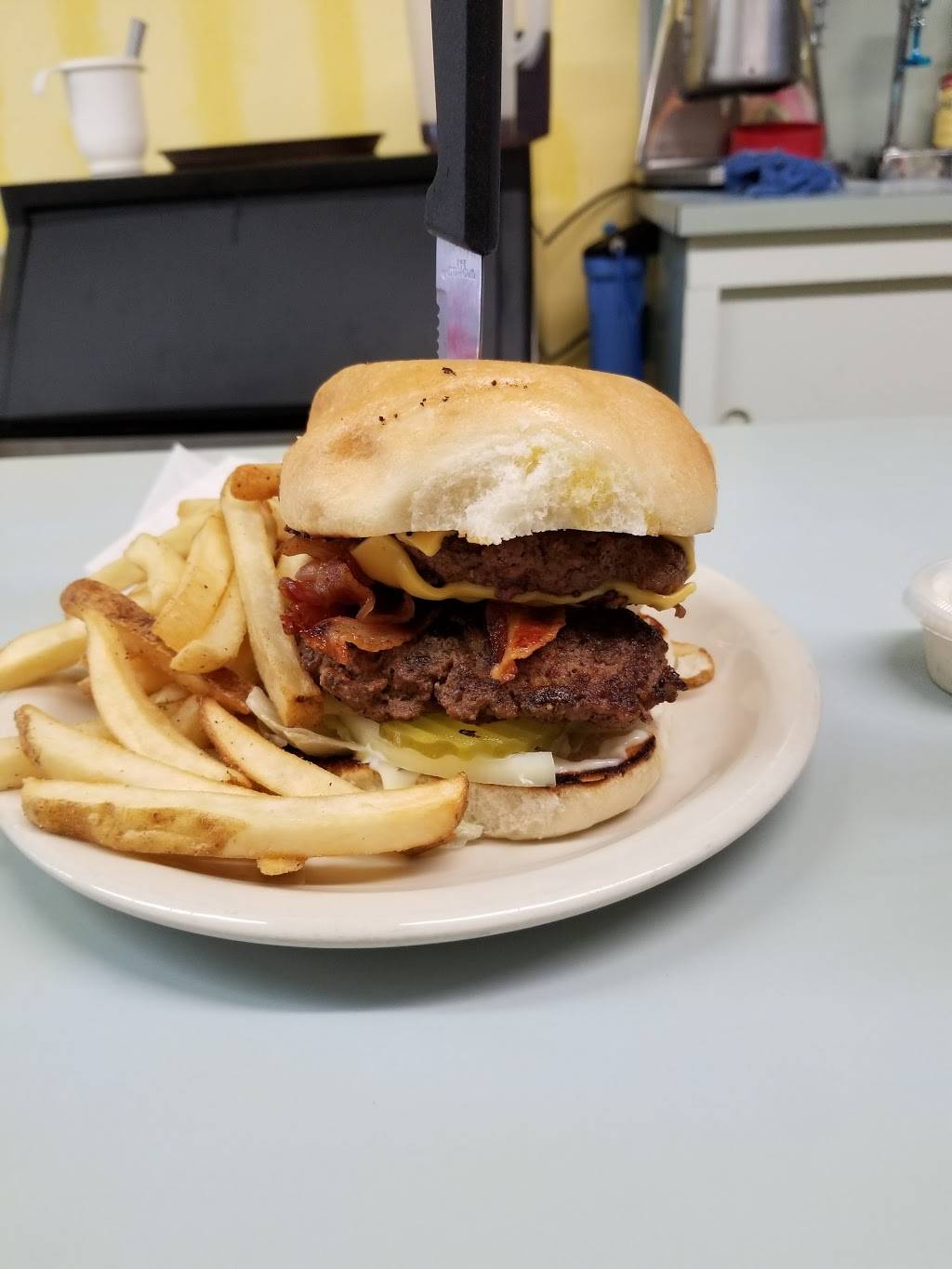 Ganado Cafe | restaurant | 118 S 3rd St, Ganado, TX 77962, USA | 3617713320 OR +1 361-771-3320