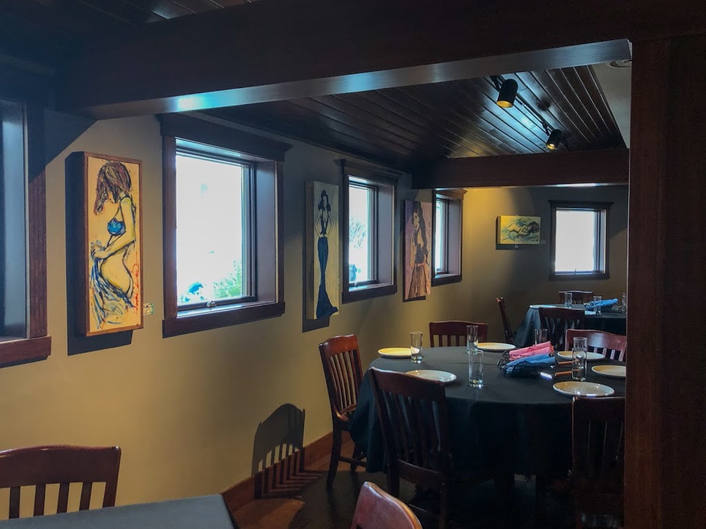 Nittolos Pizza | restaurant | 104 Main St, Lake Leelanau, MI 49653, USA | 2319942400 OR +1 231-994-2400