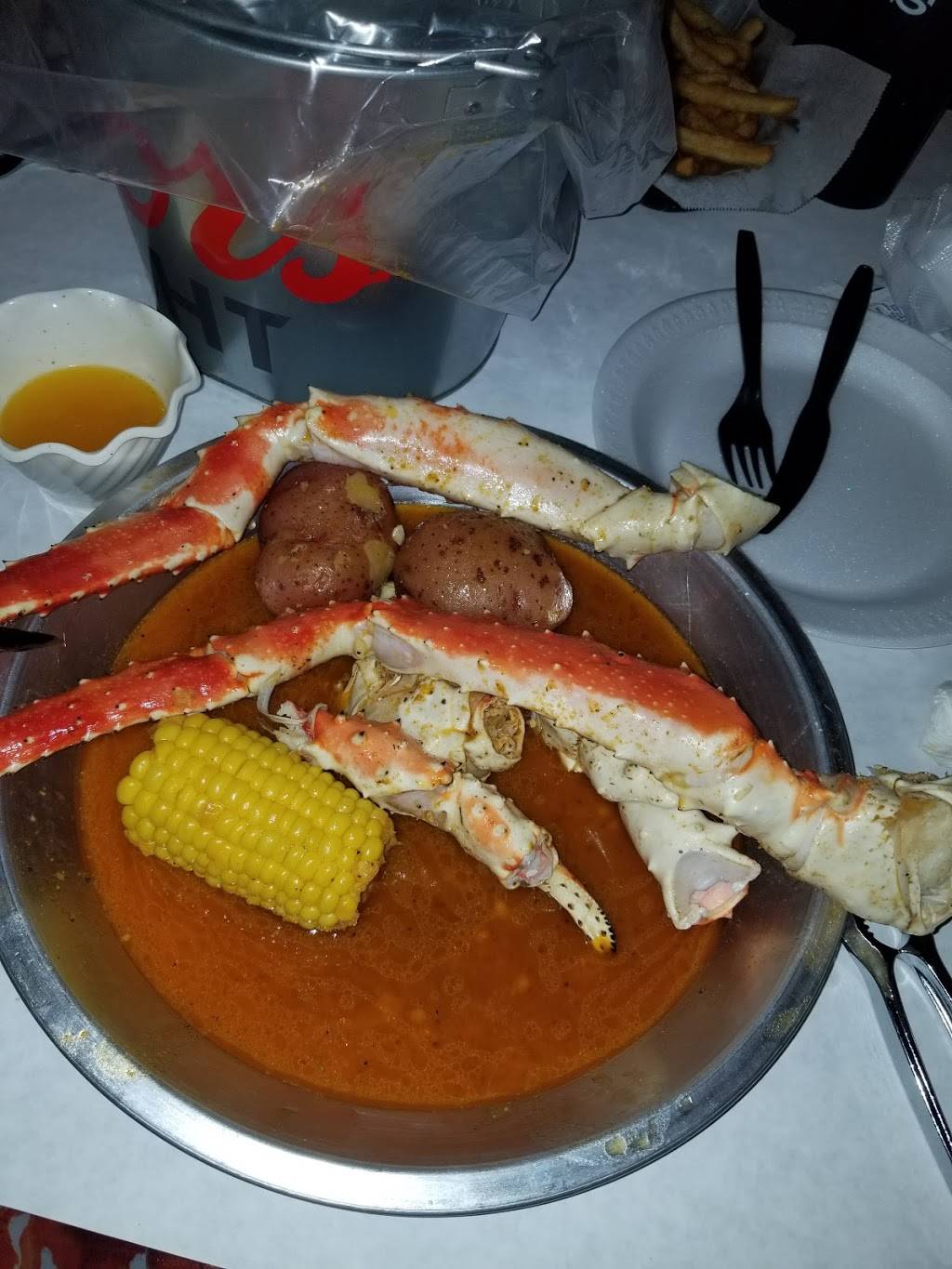 Red Hook Cajun Seafood & Bar Bartlett | restaurant | 6105 Stage Rd, Bartlett, TN 38134, USA | 9014108736 OR +1 901-410-8736