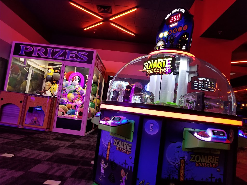 Bowlero Fresno | restaurant | 6450 N Blackstone Ave, Fresno, CA 93710, USA | 5594313711 OR +1 559-431-3711