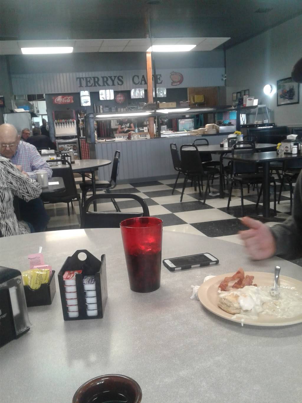 Terrys Cafe | restaurant | 201 S Pruett St, Paragould, AR 72450, USA | 8702367845 OR +1 870-236-7845
