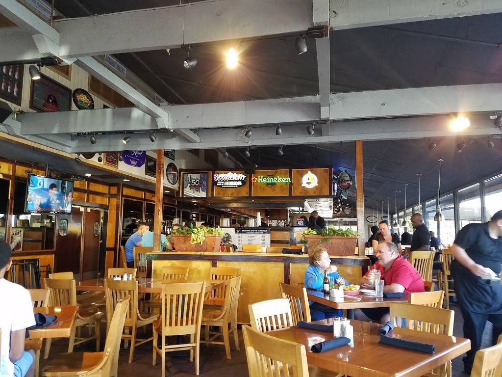 Malones Steak & Seafood | restaurant | 1258 Virginia Ave, Atlanta, GA 30344, USA | 4047625577 OR +1 404-762-5577