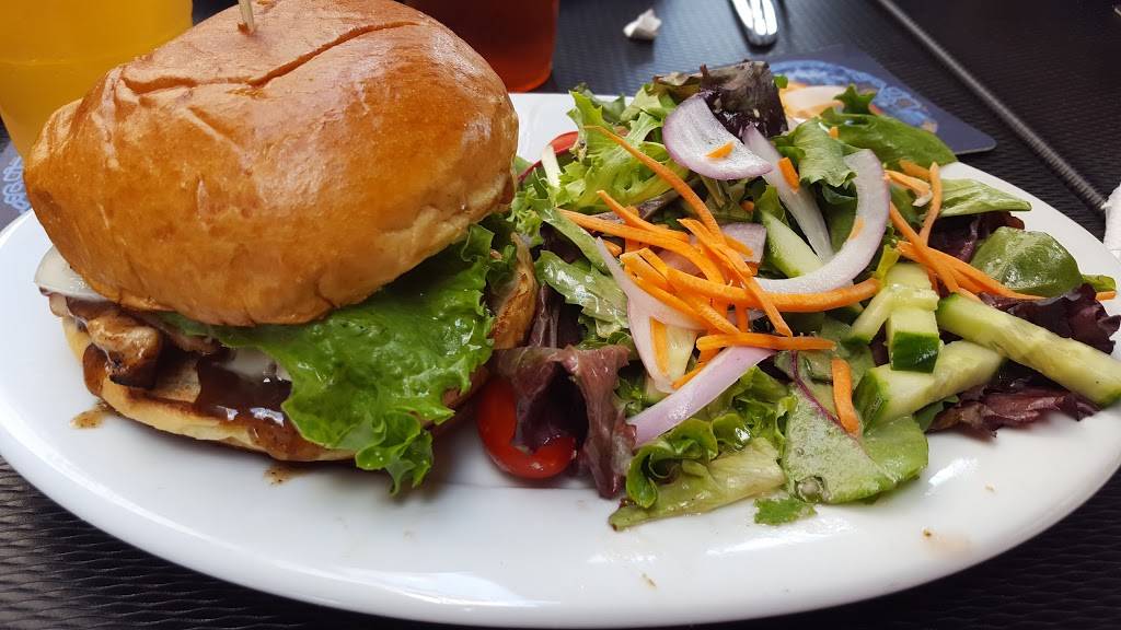 Elephant & Castle | restaurant | 1201 Pennsylvania Ave NW, Washington, DC 20004, USA | 2023477707 OR +1 202-347-7707