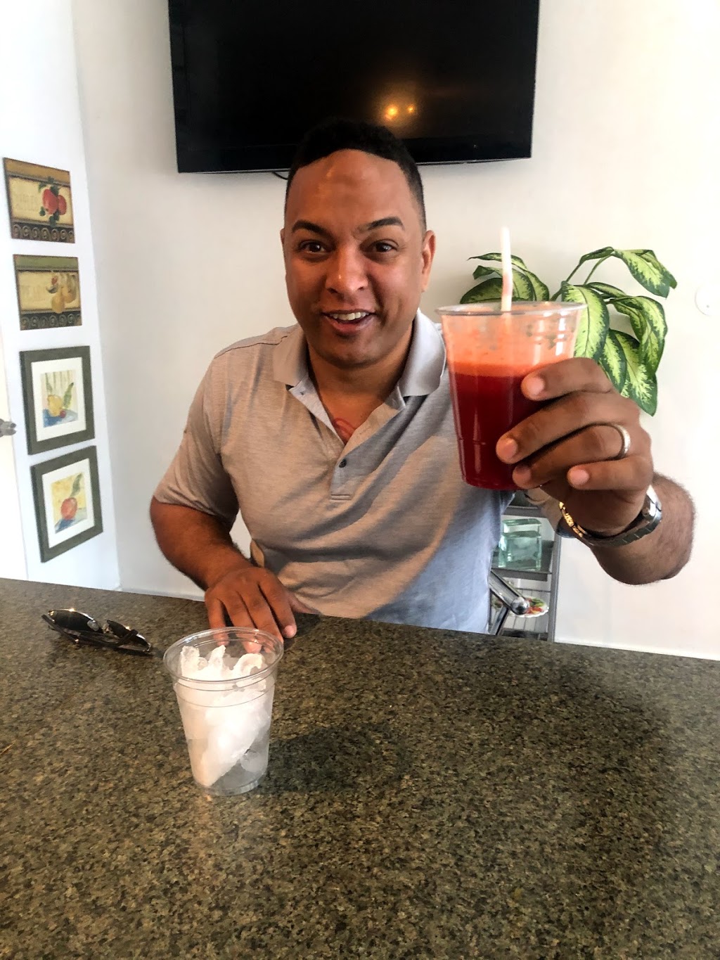 Natures Smoothies and Juicery | restaurant | 922 NE 20th Ave, Fort Lauderdale, FL 33304, USA | 9549167158 OR +1 954-916-7158