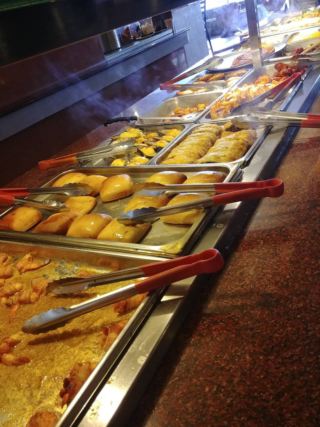 Crazy Buffet | restaurant | 701 N Burkhardt Rd, Evansville, IN 47715, USA | 8124378833 OR +1 812-437-8833
