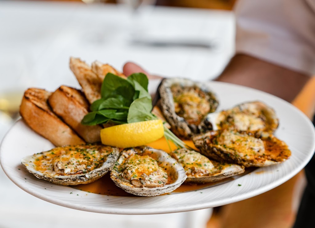 Eddie Merlots - Boston | restaurant | 505 Congress St, Boston, MA 02210, USA | 8572335009 OR +1 857-233-5009