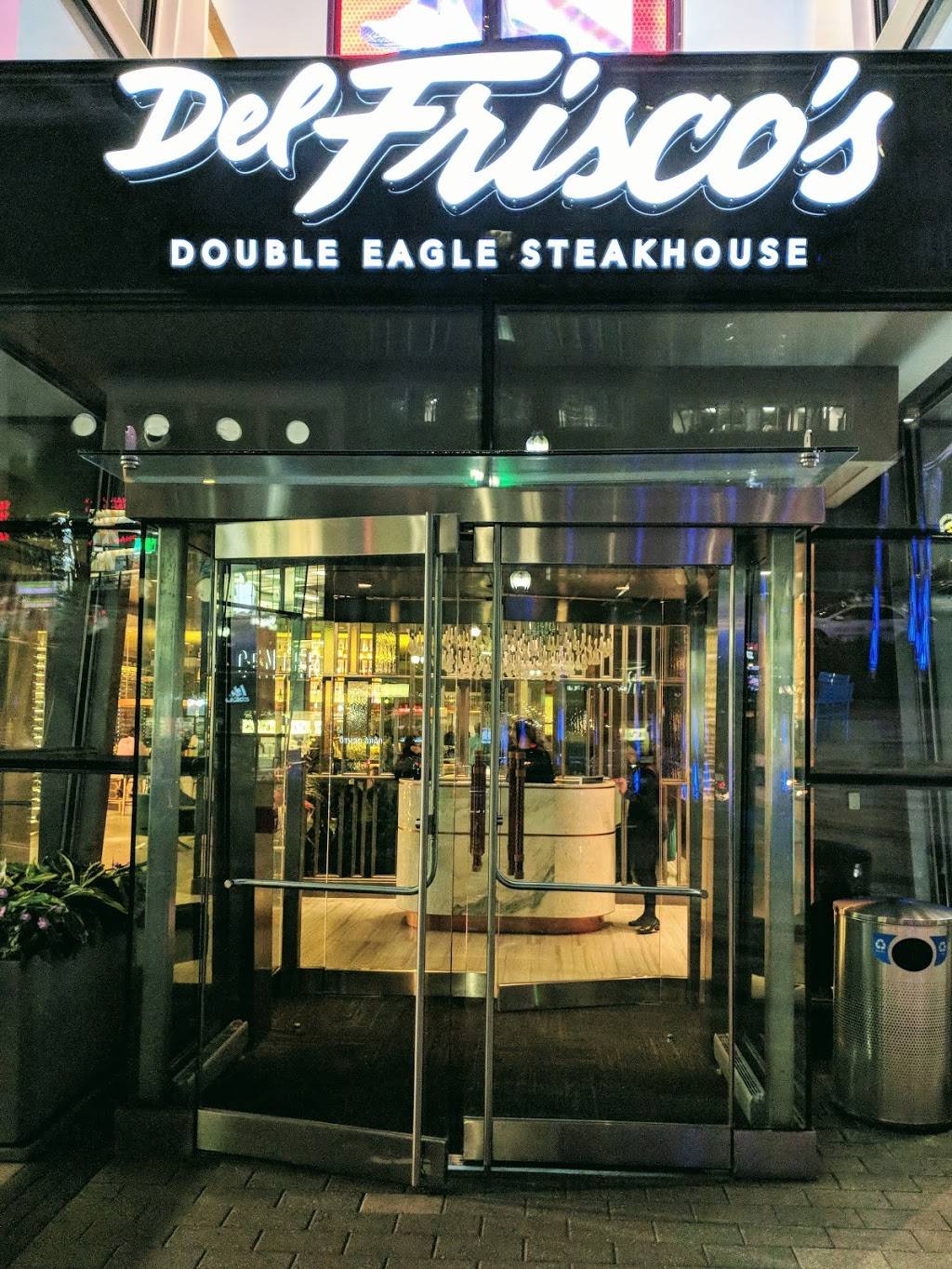 Del Friscos Double Eagle Steakhouse | restaurant | 888 Boylston St Suite 053, Boston, MA 02199, USA | 6172591568 OR +1 617-259-1568