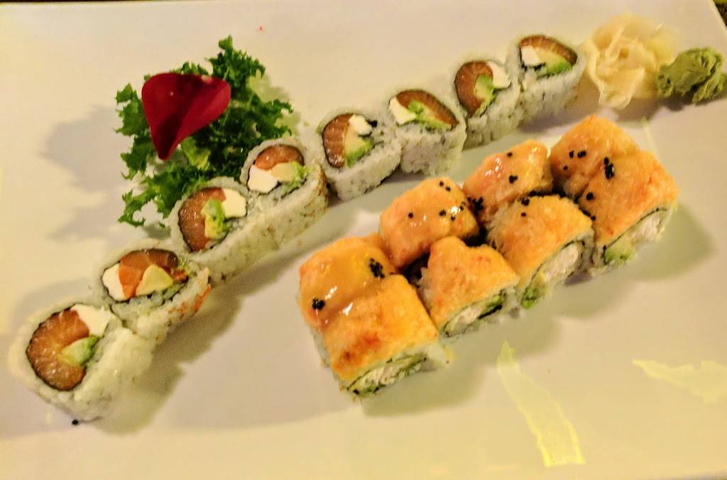 Woow Sushi | restaurant | 780 S Randall Rd, Algonquin, IL 60102, USA | 8474585211 OR +1 847-458-5211