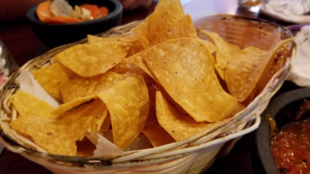 La Fuente Restaurant | restaurant | 2950 W 59th St, Chicago, IL 60629, USA | 7737789449 OR +1 773-778-9449