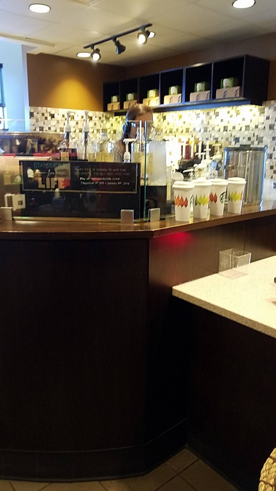 Starbucks | cafe | 2883 S Oneida St, Ashwaubenon, WI 54304, USA | 9204994532 OR +1 920-499-4532