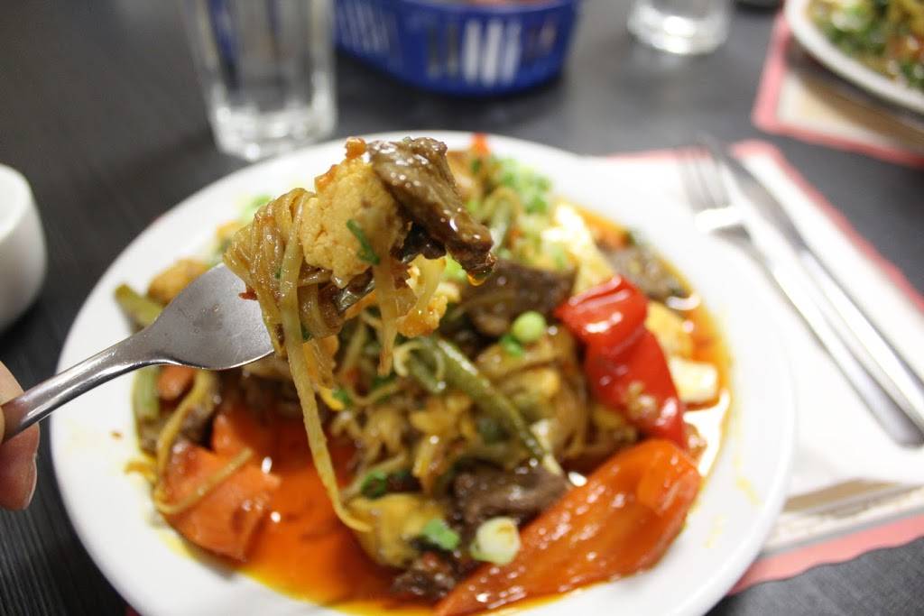 Pats Restaurant | restaurant | 455 Princess St, Kingston, ON K7L 1C2, Canada | 6133440450 OR +1 613-344-0450