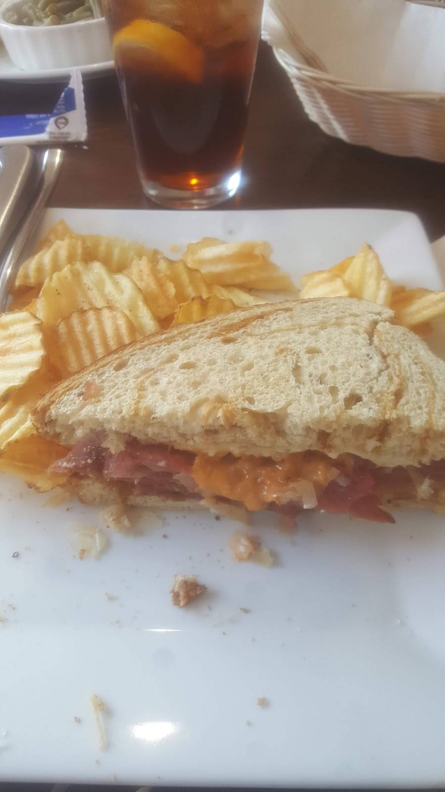 Dinwiddie Diner | restaurant | 19606 Carson Rd, Dinwiddie, VA 23841, USA | 8044694817 OR +1 804-469-4817