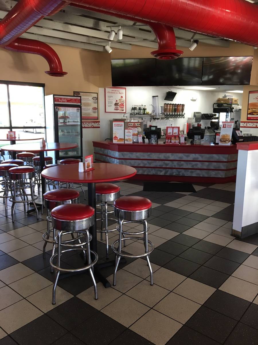Freddys Frozen Custard & Steakburgers | restaurant | 3607 Metro Dr, Council Bluffs, IA 51501, USA | 7123660023 OR +1 712-366-0023