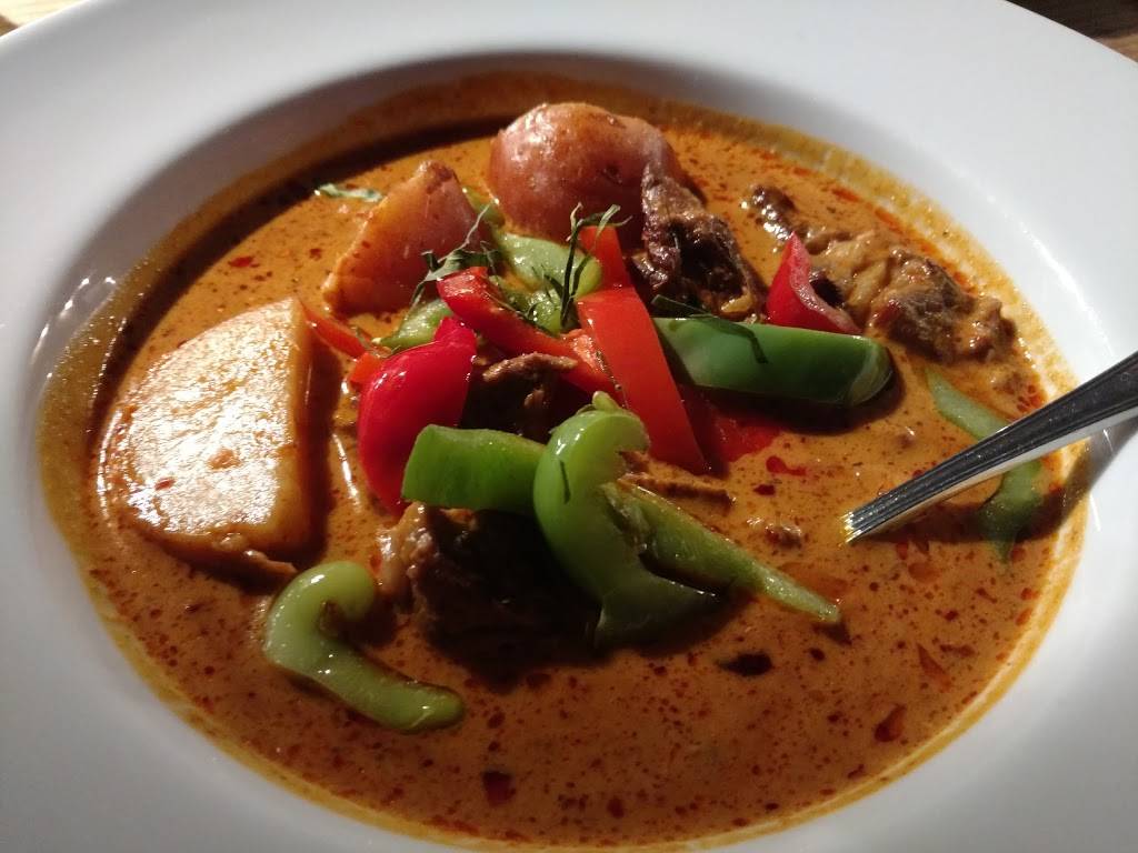 Turmeric Thai Kitchen | restaurant | 6435 Caminito Blythefield Ste. G, La Jolla, CA 92037, USA | 8588867985 OR +1 858-886-7985