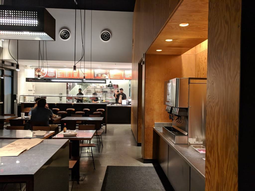 Chipotle Mexican Grill | restaurant | 4600 Roswell Rd Unit B110, Sandy Springs, GA 30342, USA | 4042571510 OR +1 404-257-1510