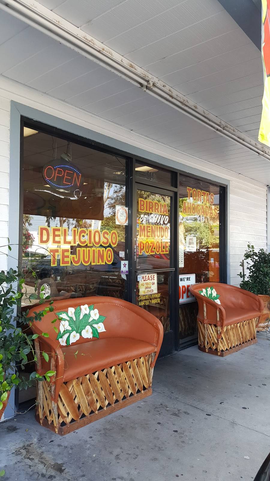 La Perla Tapatia | restaurant | 514 W Lambert Rd, La Habra, CA 90631, USA | 5626972280 OR +1 562-697-2280