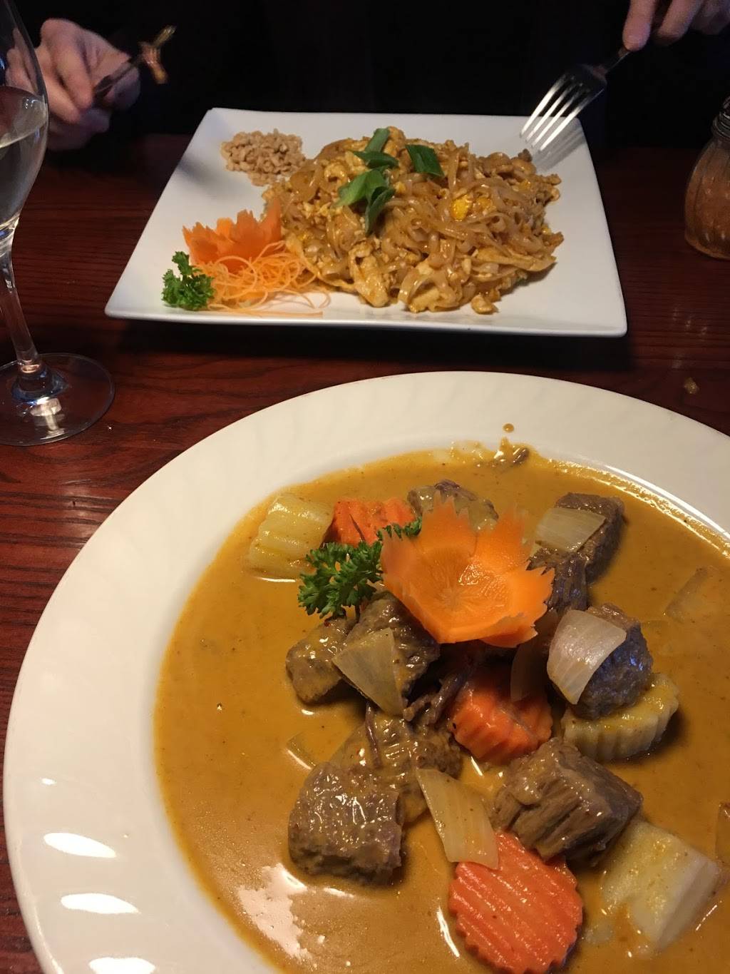 Surin of Thailand | restaurant | 912 3rd Ave, Huntington, WV 25701, USA | 6812045099 OR +1 681-204-5099