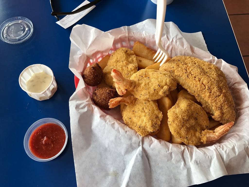 Crazy Catfish Restaurant | restaurant | 805 W Centerville Rd, Garland, TX 75041, USA | 9726825411 OR +1 972-682-5411