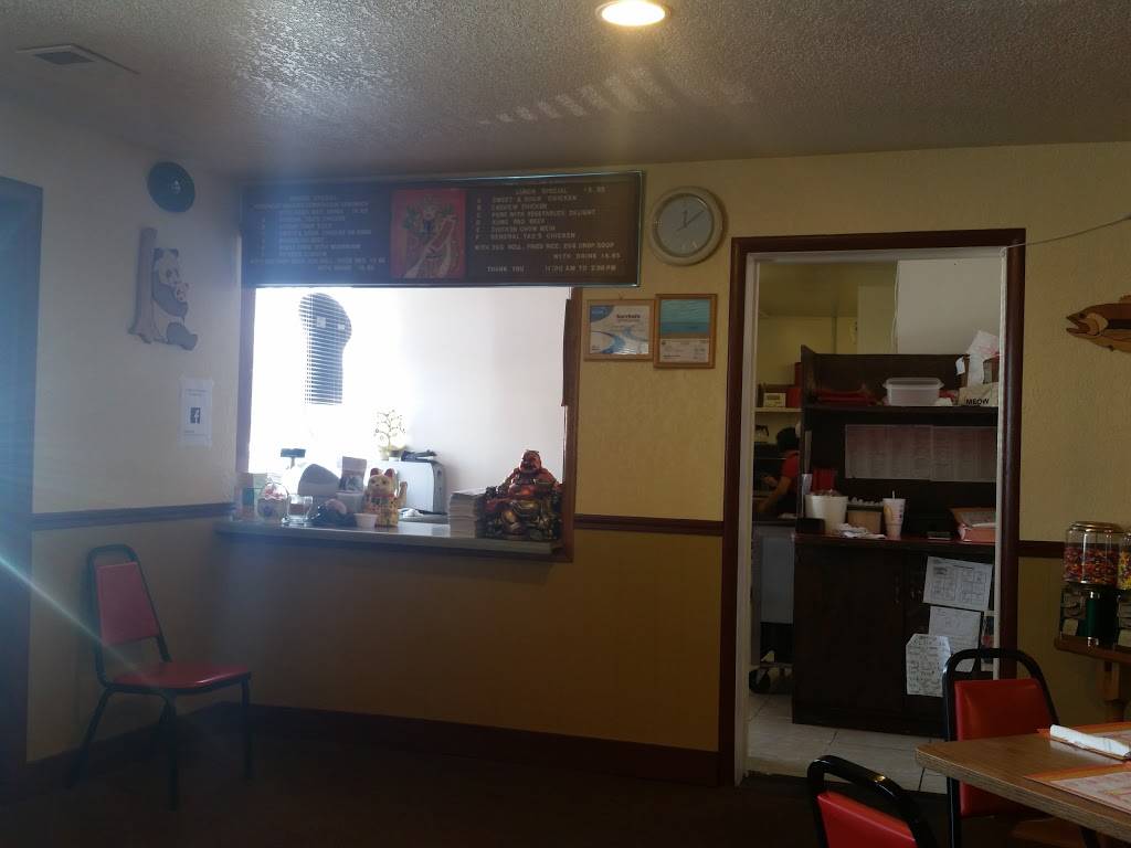 Canton House | restaurant | 1100 Lincoln Way S, Ligonier, IN 46767, USA | 2608943812 OR +1 260-894-3812