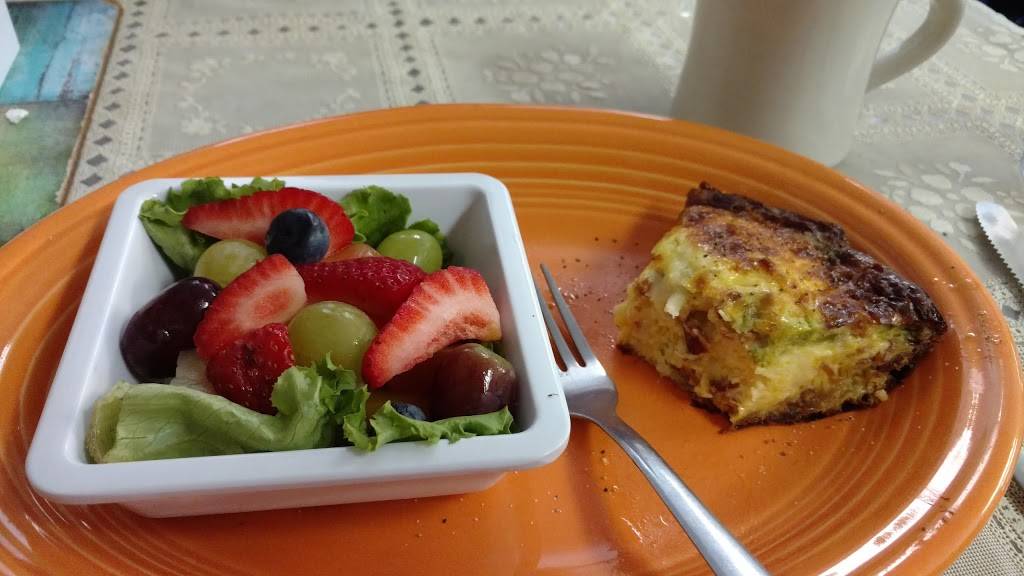 Lighthouse Family Restaurant | restaurant | 201 S Walnut St, Rochester, IL 62563, USA | 2174982000 OR +1 217-498-2000