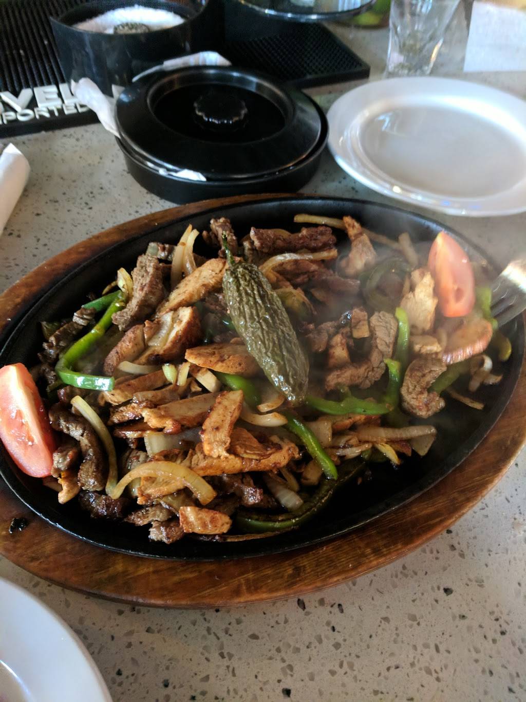 The Alcove Cantina | restaurant | 119 E Main St, Round Rock, TX 78664, USA | 5127706745 OR +1 512-770-6745