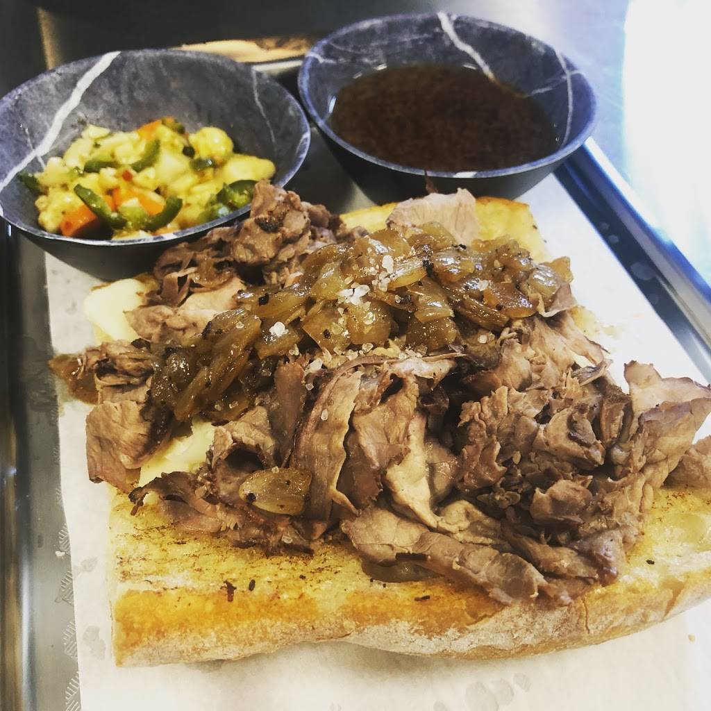 Carbon Pit Beef | restaurant | 520 N 4th St, Minneapolis, MN 55401, USA | 6128089670 OR +1 612-808-9670