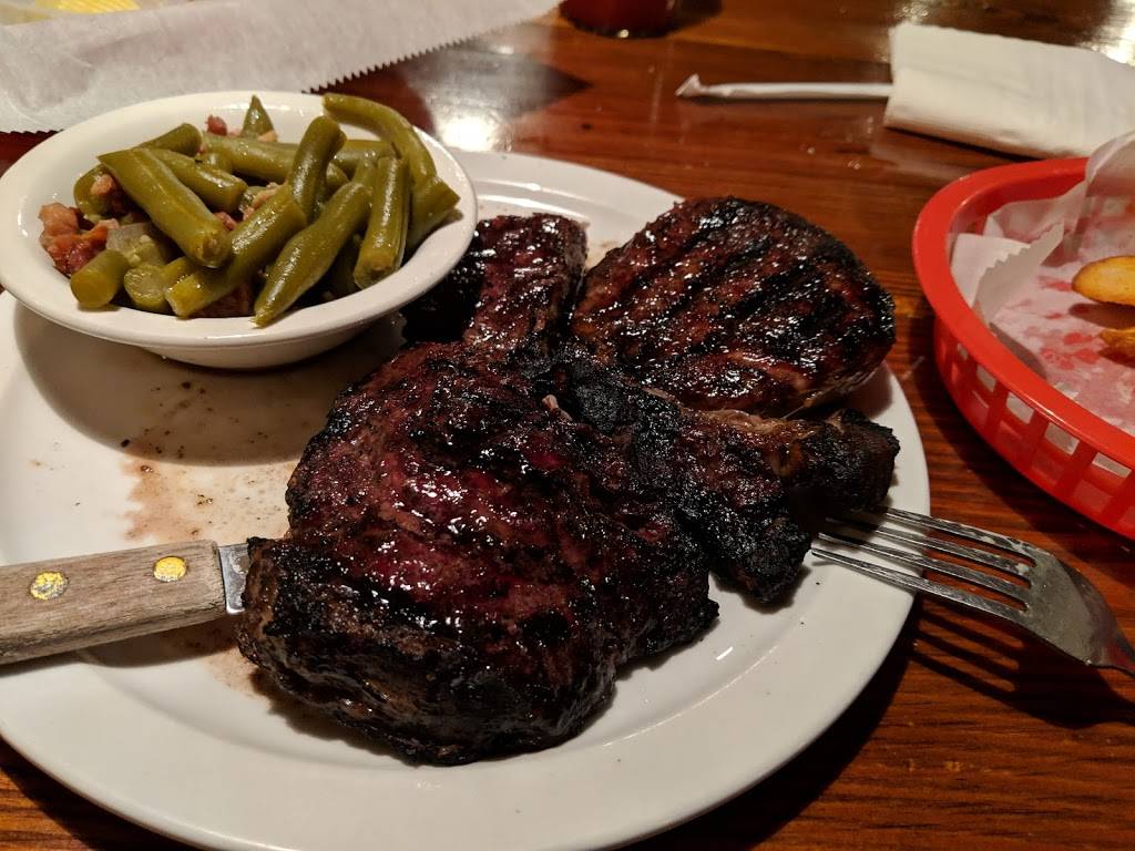 Harry Js Steakhouse | restaurant | 300 Main St, Moscow Mills, MO 63362, USA | 6363669494 OR +1 636-366-9494