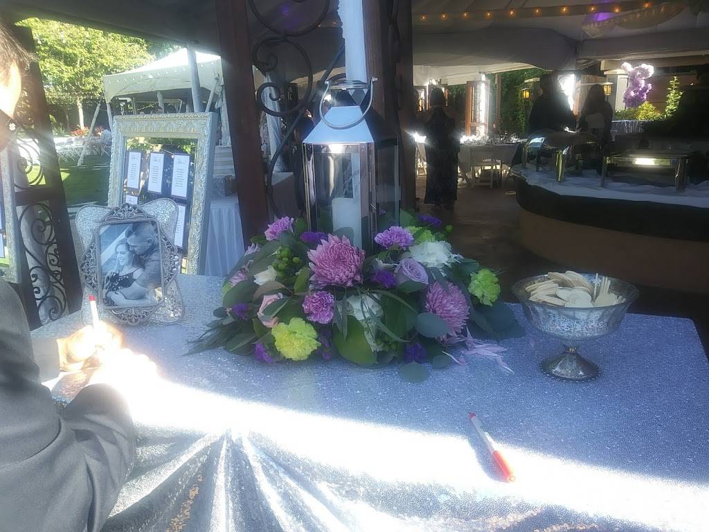 Vintage Gardens | restaurant | 4342 Dale Rd, Modesto, CA 95356, USA | 2095459232 OR +1 209-545-9232