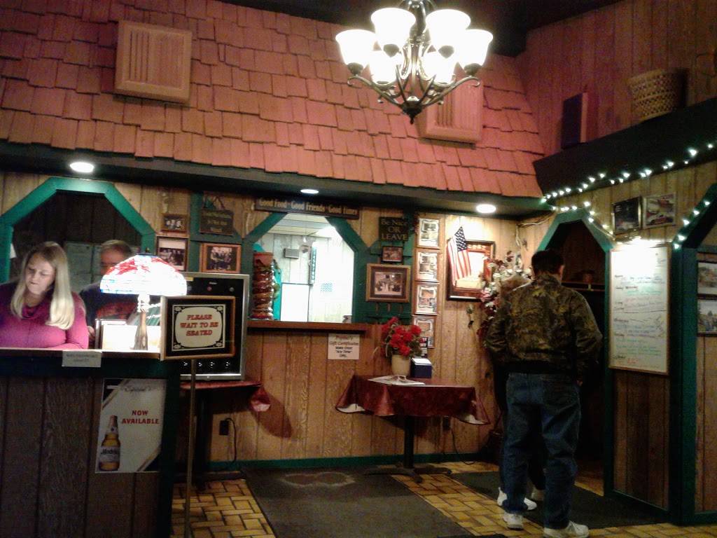 Pepinos | restaurant | N84W15841 Appleton Ave, Menomonee Falls, WI 53051, USA | 2622516500 OR +1 262-251-6500