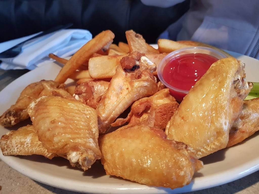 Elsas On the Park | restaurant | 833 N Jefferson St, Milwaukee, WI 53202, USA | 4147650615 OR +1 414-765-0615