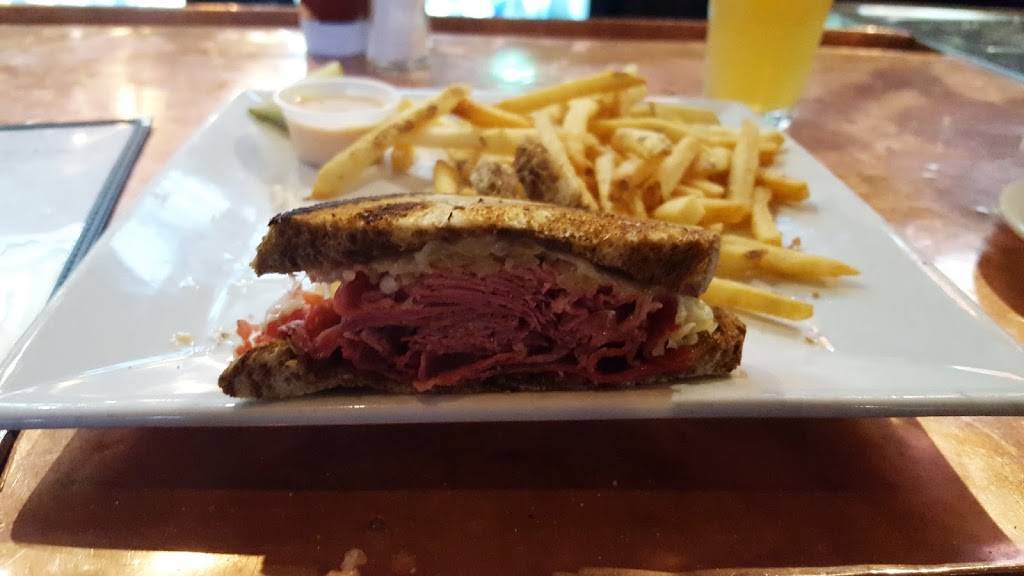 The Tavern Downtown | restaurant | 201 Ann Uccello St, Hartford, CT 06103, USA | 8605249990 OR +1 860-524-9990