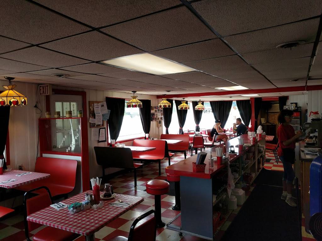 Dutchesss Hometown Diner | restaurant | 3741 Pittsburgh Rd, Perryopolis, PA 15473, USA | 7247362100 OR +1 724-736-2100