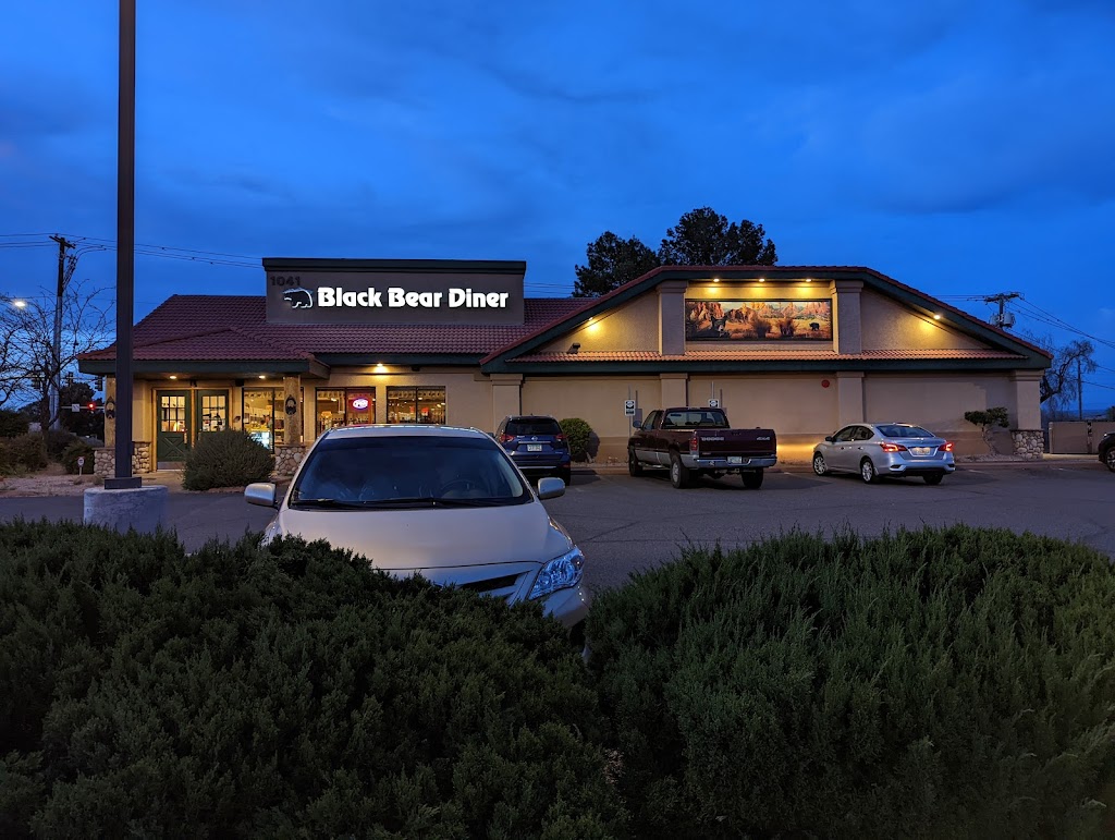 Black Bear Diner Cottonwood | restaurant | 1041 AZ-260, Cottonwood, AZ 86326, USA | 9286348188 OR +1 928-634-8188