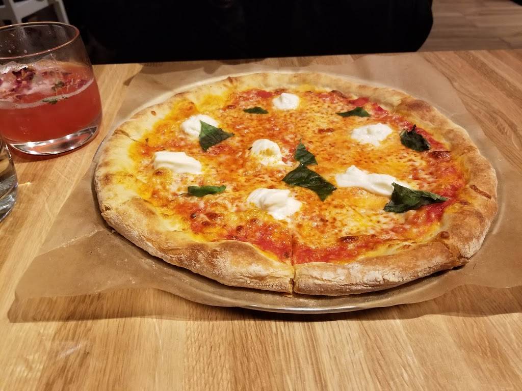 True Food Kitchen | restaurant | 11410 Century Oaks Terrace Suite 100, Austin, TX 78758, USA | 5129920685 OR +1 512-992-0685