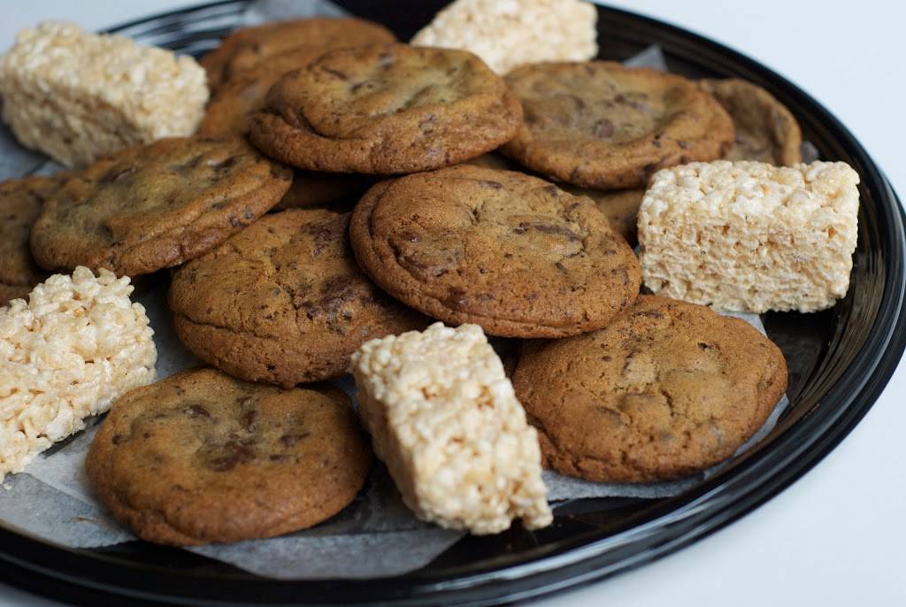 Brown Bag Deli | restaurant | 13169 Northwest Fwy, Houston, TX 77040, USA | 7136908600 OR +1 713-690-8600