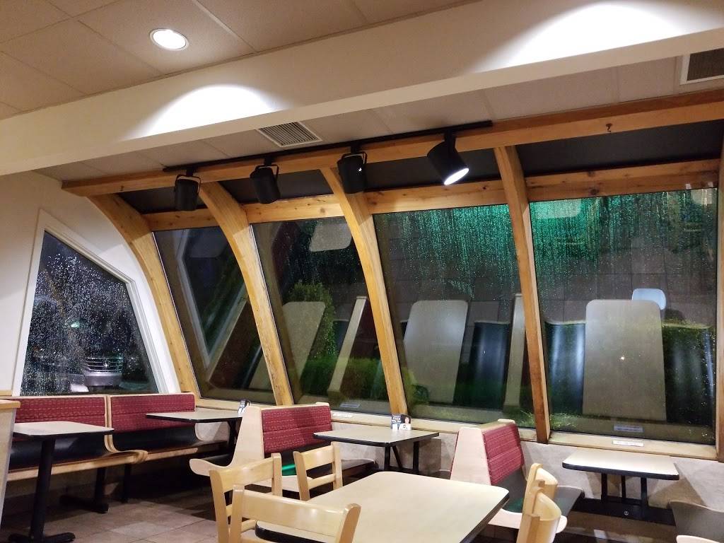 Dairy Queen | restaurant | 1939 Adams Ave, Huntington, WV 25704, USA | 3044291304 OR +1 304-429-1304