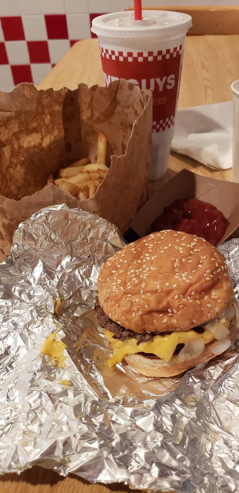 Five Guys | meal takeaway | 1131-A Rt. 3 N, Gambrills, MD 21054, USA | 4107213585 OR +1 410-721-3585