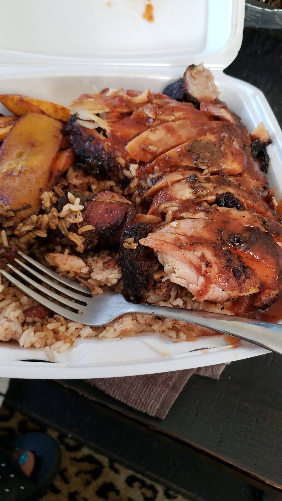 Dezzys Jamaican Restaurant | restaurant | 4945 Frankford Ave, Philadelphia, PA 19124, USA | 2155354404 OR +1 215-535-4404