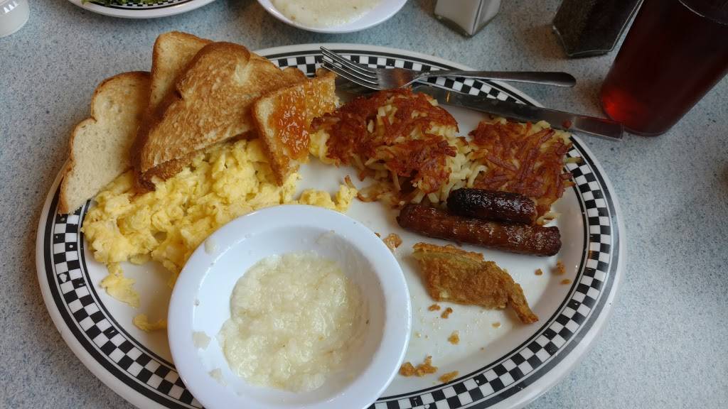 Carolinas Diner | restaurant | 10102 S Main St W, Archdale, NC 27263, USA | 3364344915 OR +1 336-434-4915
