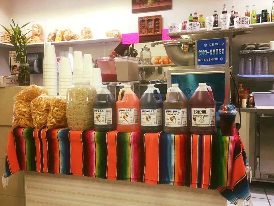 La Cocina De Emma | restaurant | 111 W Brink St, Harvard, IL 60033, USA | 8157700710 OR +1 815-770-0710